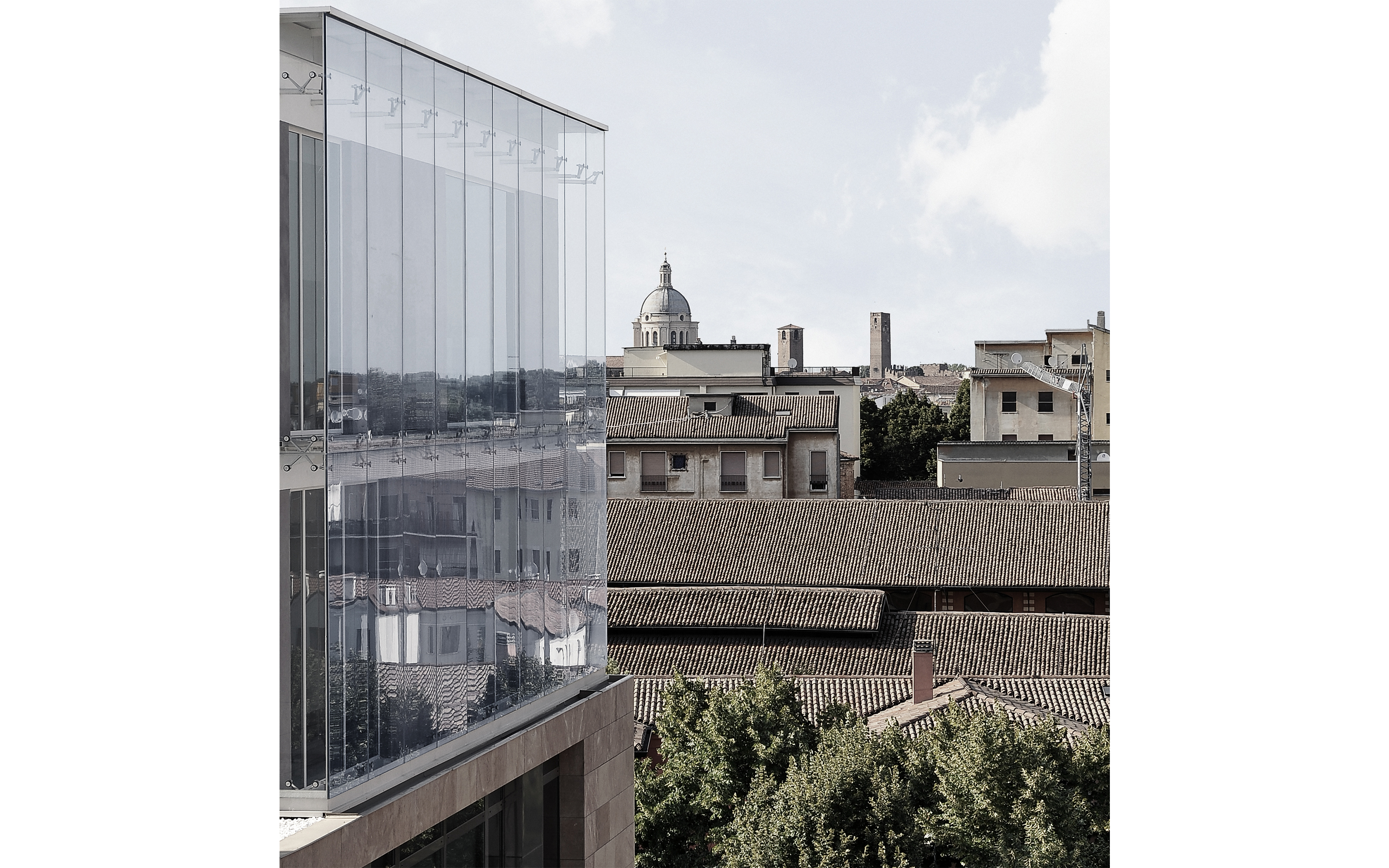 Directional building / Mantova